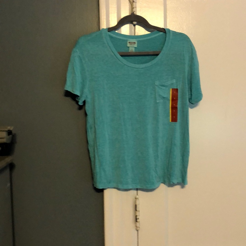 Never worn teal t-shirt